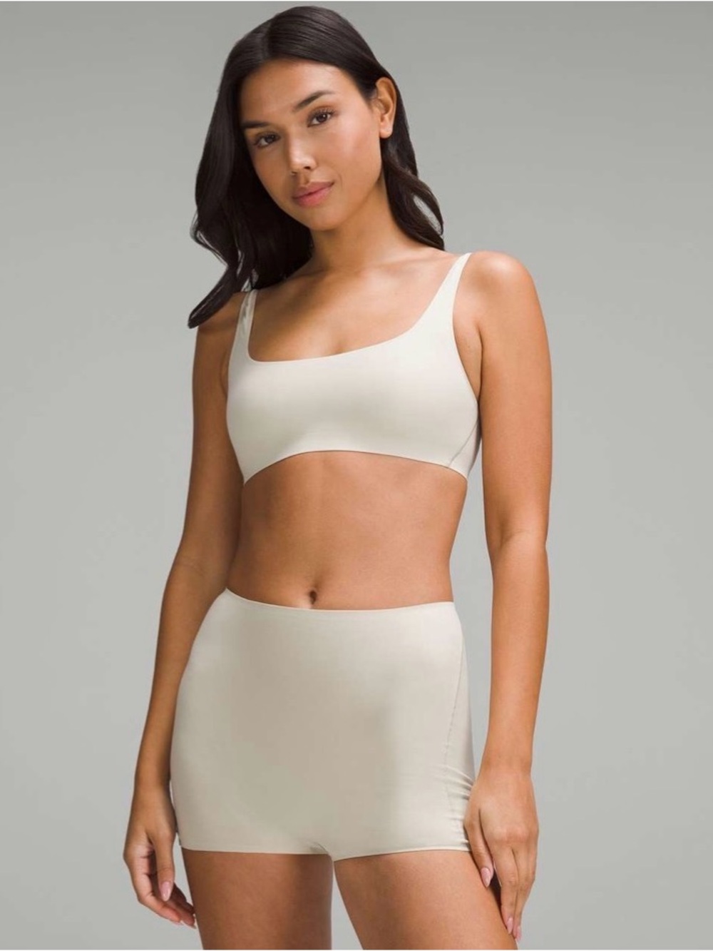 Lululemon Wundermost Ultra-Soft Nulu Scoop-Neck Bralette *A-D Cups
Mojave Tan 10